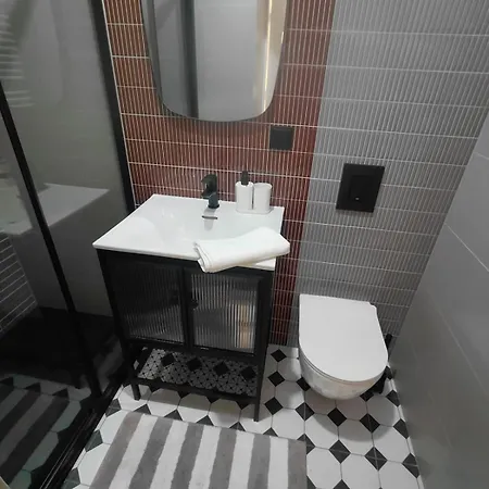 Haven L Jacuzzi & Sauna L 2-poziomowy Loft L 3 Sypialnie L 2 Lazienki L Klimatyzacja Katoviçe
